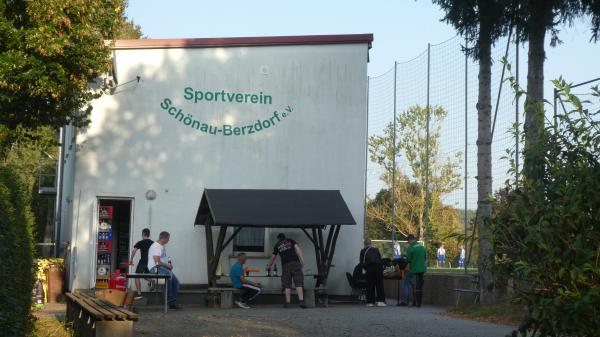 Sportplatz Am Hutberg - Schönau-Berzdorf