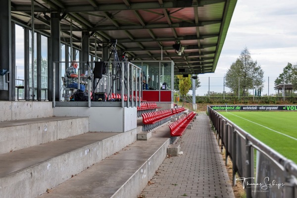 Stadion im ATS-Sportpark - Kirchheim bei München-Heimstetten