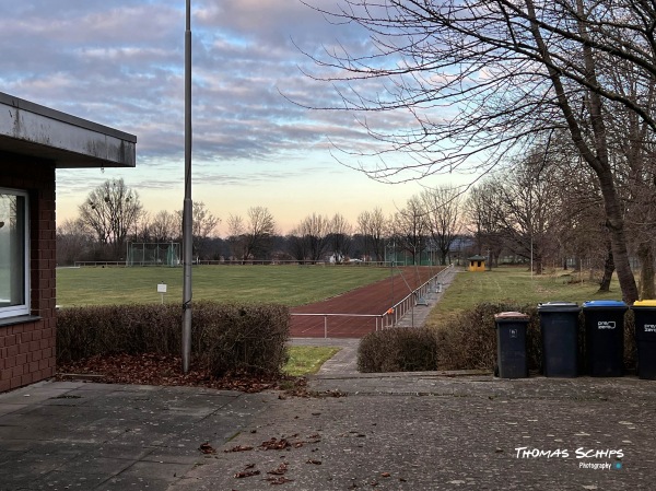 Sportplatz Nammer Feld - Porta Westfalica-Nammen