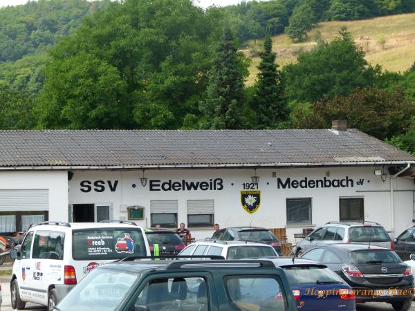 Edelweiß-Sportanlage Platz 2 - Breitscheid/Hessen-Medenbach