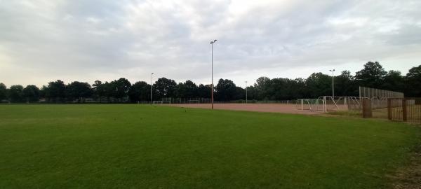 Bezirkssportanlage Schevemoor Platz 6 - Bremen-Osterholz