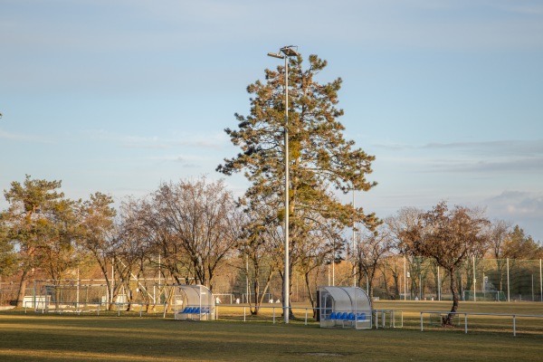 Gustav-Schickedanz-Stadion Nebenplatz 1 - Fürth/Mittelfranken-Oberfürberg