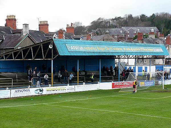 Ffordd Farrar y Stadiwm - Bangor, Gwynedd