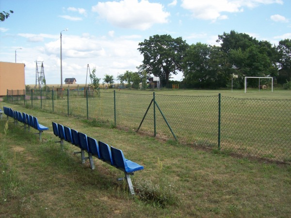 Boisko KS Okoń Sapowice - Sapowice