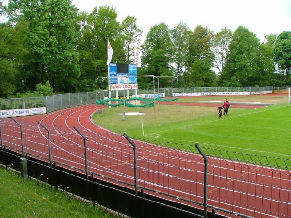 Jonny-Arfert-Sportplatz - Hamburg-Lurup