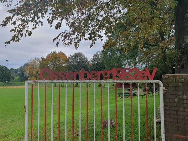 Sportplatz Schloßstraße - Rheinberg-Ossenberg