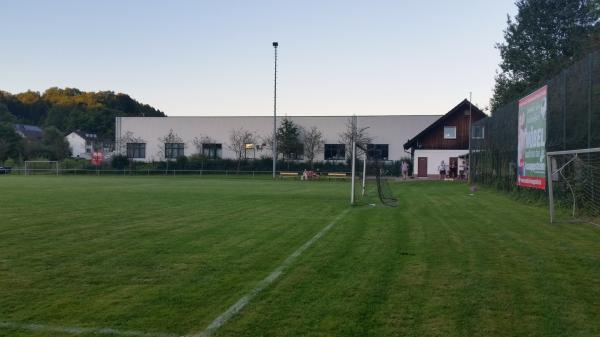 Sportplatz Gewerbegebiet - Lennestadt-Trockenbrück