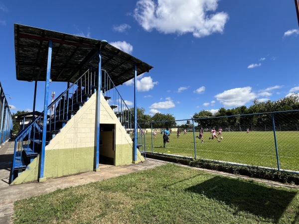 Complejo Deportivo La Veranera - Léon