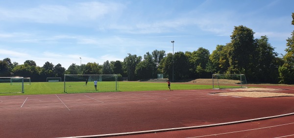 Sportzentrum Puchheim LA-Platz - Puchheim