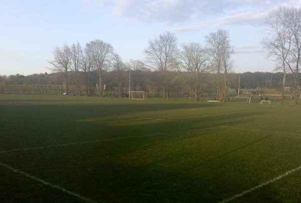 Sportplatz an der Grundschule B - Rosengarten bei Harburg-Vahrendorf