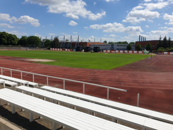Stadion im Sportpark Luftschiffhafen - Potsdam