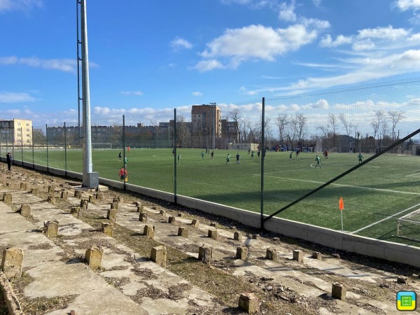Stadion Krystal zapasne pole - Kherson
