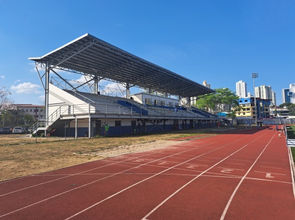 Estadio Javier Cruz - Ciudad de Panamá