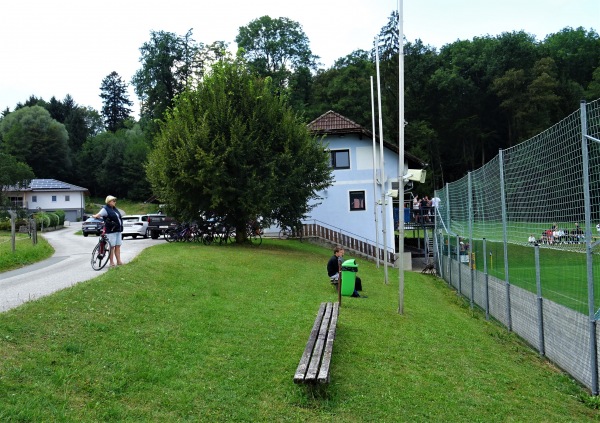 Sportplatz Seeham - Seeham