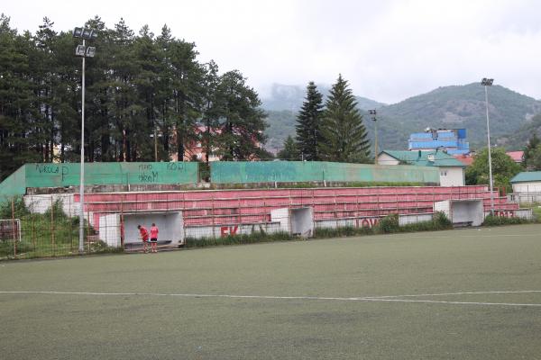 Pomoćni Stadion - Cetinje