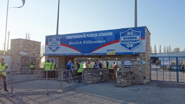 Wiener Neustädter Stadion - Wiener Neustadt