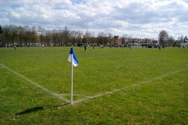 Sportanlage Freimann Platz 2 - München-Freimann
