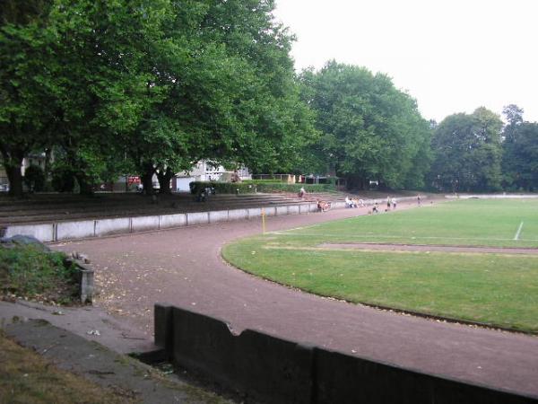 Bezirkssportanlage Werthauserstraße - Duisburg-Rheinhausen