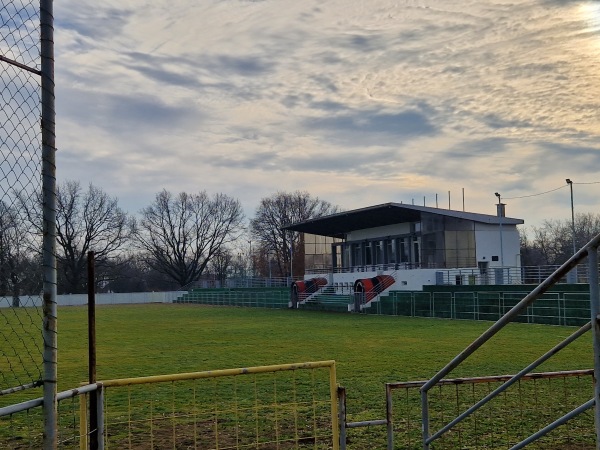 Stadion FK Budućnost - Banatski Dvor