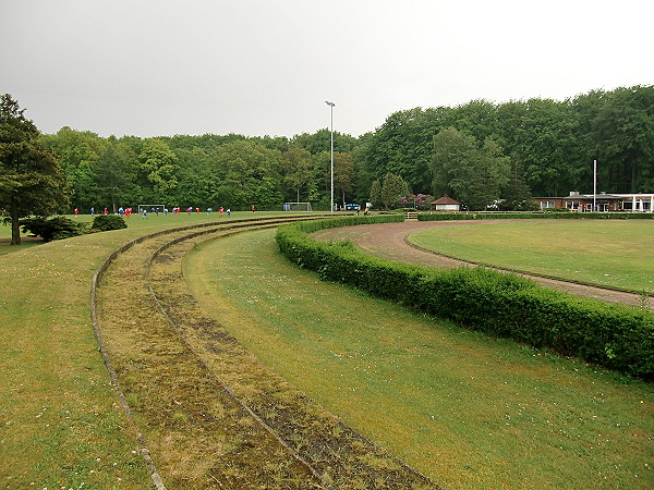 Bezirkssportanlage Speckenbüttel - Bremerhaven-Lehe-Speckenbüttel