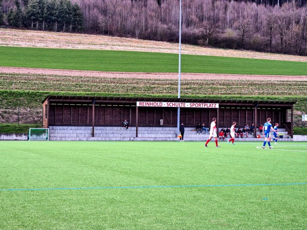 Reinhold-Schulte-Sportplatz - Eslohe/Sauerland-Reiste