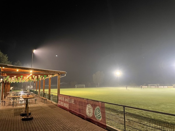 Sportplatz im Bergfeld - Lützelbach/Odenwald-Lützel-Wiebelsbach