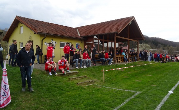 Ohne-Sorgen-Arena - Kasten
