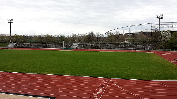 Stadion Festwiese - Stuttgart-Bad Cannstatt