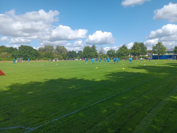 Sportplatz am Mittelweg - Holthusen