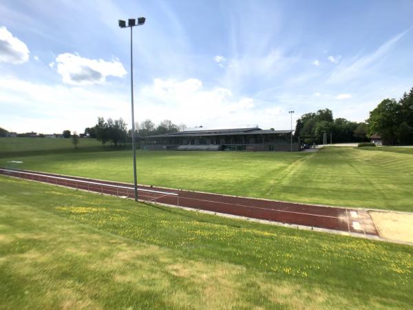Sportplatz an der Mehrzweckhalle - Hawangen