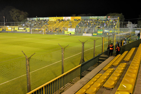 Estadio Norberto Tito Tomaghello - Florencio Varela, BA