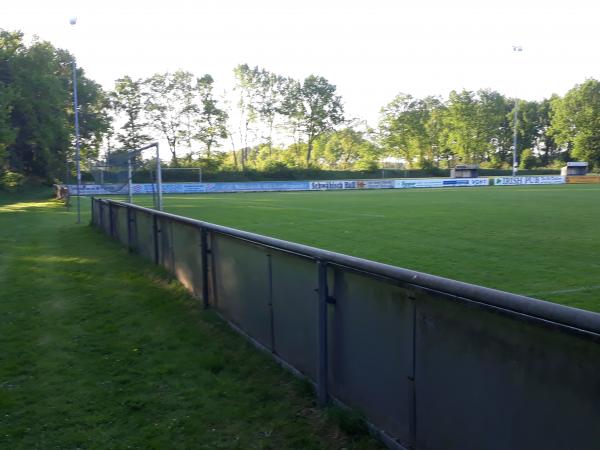 Sportplatz Königskamp - Altenmedingen-Eddelstorf