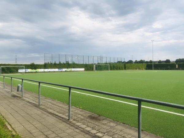 Husarenstadion Nebenplatz - Ense-Bremen