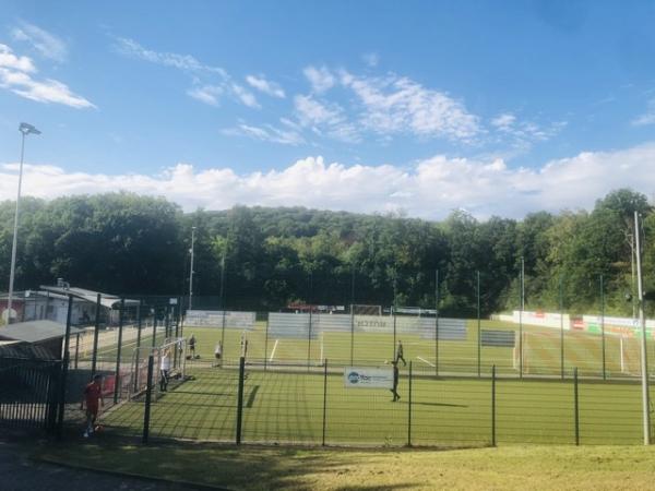 Huckenohl-Stadion Nebenplatz - Menden/Sauerland