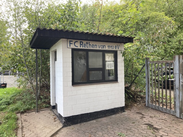 Sportanlage am Erbenholz B-Platz - Laatzen-Rethen