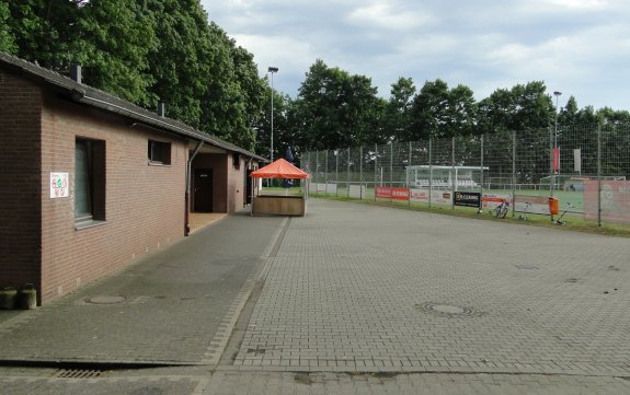 Sportplatz Heider-Hof-Weg - Aachen-Verlautenheide