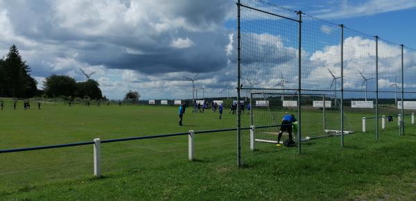 Sportplatz an der K85 - Bescheid/Hunsrück