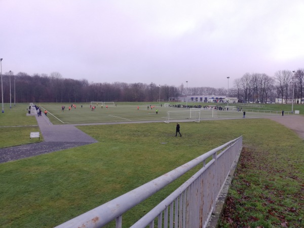 Volksparkstadion Nebenplatz 1 - Duisburg-Rheinhausen