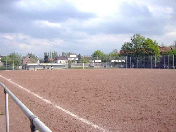 Sportplatz Bladenhorster Straße - Herne-Holthausen