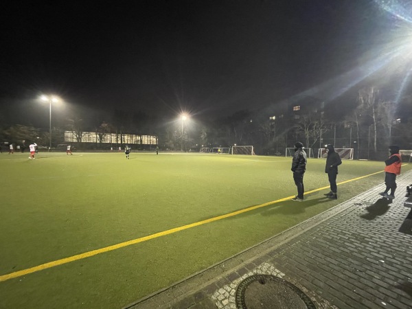Sportplatz Stralsunder Straße - Berlin-Brunnenviertel