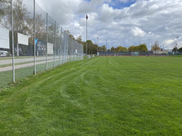 Sportplatz Erlen Platz 2 - Dielsdorf