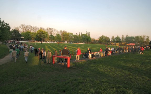 Sportanlage Hebbelstraße - Hannover-Sahlkamp