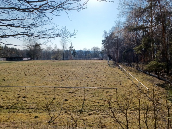 Sportanlage im Wald - Weilrod-Niederlauken