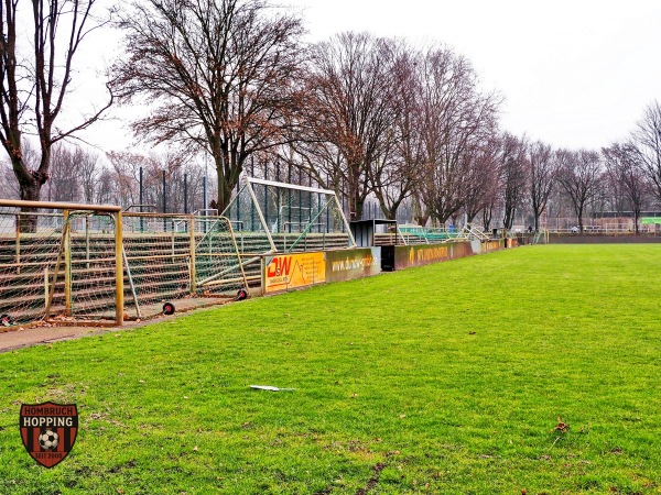 Autoteile Petras Arena Warbruckstraße - Duisburg-Marxloh