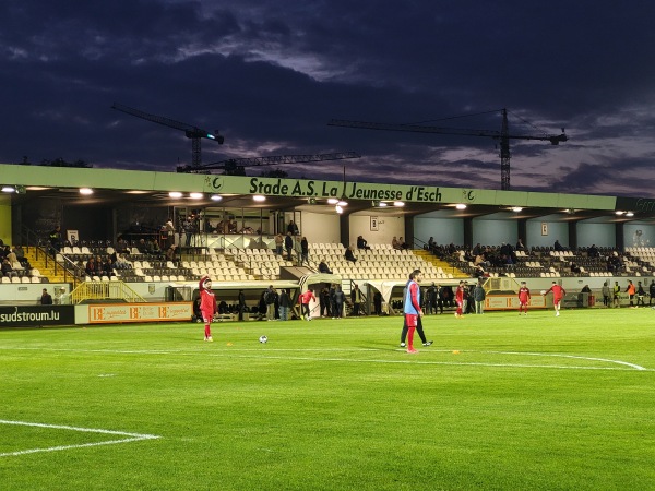 Stade de la Frontière - Esch-Uelzecht (Esch-sur-Alzette)
