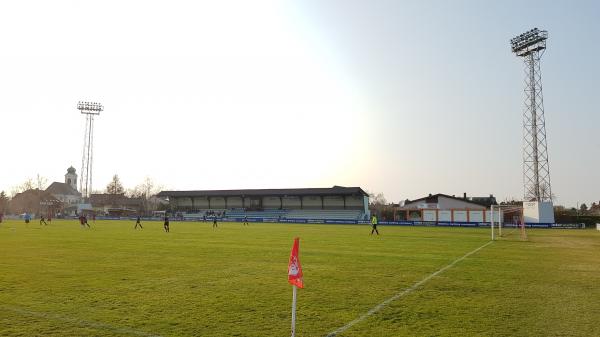 Marchfeldstadion - Untersiebenbrunn