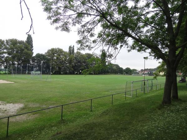 Sportplatz am Schloßpark - Bördeland-Großmühlingen