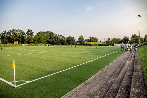 Walter-Mundorf-Stadion Nebenplatz - Siegburg