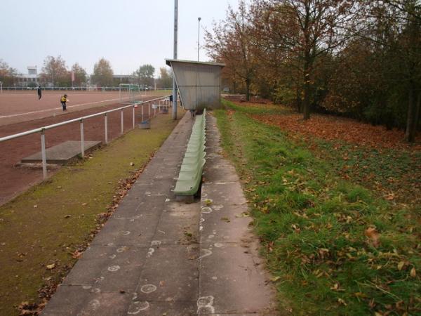 Sportplatz Am Jostenhof - Moers