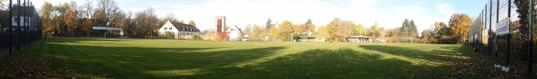Sportplatz an der Dorfkirche 2 - Berlin-Marienfelde